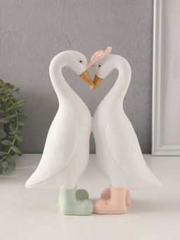 Фигурка полистоун «Утки в резиновых сапогах», 18.5×7.5×21.5 см