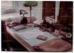 Открытка Москва  Кабинет и квартира В.И. Ленина в Кремле. Письменный стол Н.К. Крупской в её комнате.