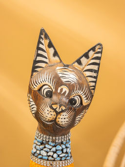 Сувенир «Кошка», 60×14×6 см, дерево, коричневый, МИКС
