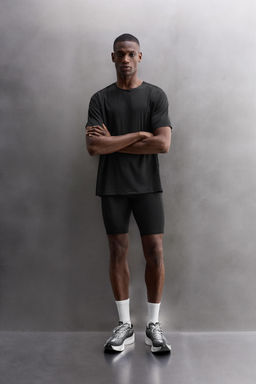 PERFORATED TECHNICAL T-SHIRT