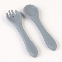 Тарелка детская на присоске и столовые приборы M&B, силикон, серый