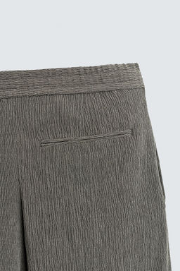 PANTAL?N PLIEGUES TEXTURA IRREGULAR / Gris Antracita - Zara фото 10