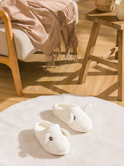 Tav?an Fig?rl? Pel?? Kad?n Ev Terli?i