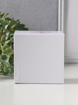 Фигурка полистоун Зайка в платьице, с пасхальным яичком, 4.8?2.8?10 см