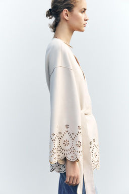 OPENWORK SUEDE-EFFECT TRENCH COAT - Zara фото 3