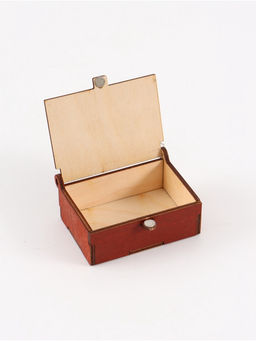 Цена за 2 шт. Коробка подарочная деревянная 100% мужик 8.5?6?3.5 см