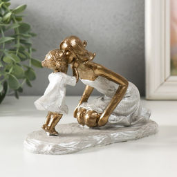 Фигурка полистоун «Мама с дочкой - нежность», 15.5×6.5×10 см