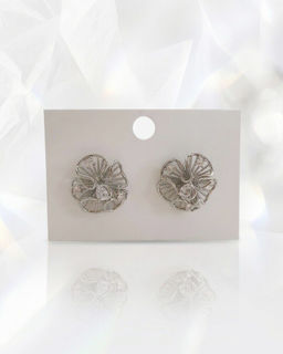 Стильные серьги