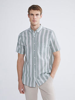 Regular Fit K?sa Kollu ?izgili Erkek G?mlek