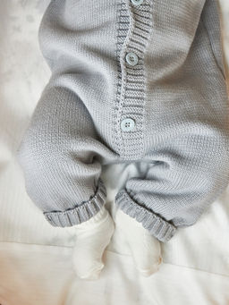 Серый комбинезон для мальчика