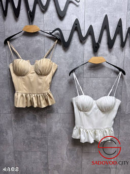 Корсет на шнуровке с чашечками