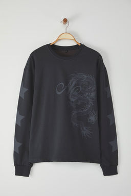 TRENDYOL MAN Antrasit Oversize/Genis Kesim Bisiklet Yaka Ejderha Bask?l? Sweatshirt TMNSS25SW00007