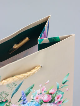 Цена за 4 шт. Пакет подарочный ламинированный Чудеса 11.5?14.5?6.5 см