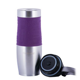 Термокружка 480 мл нерж с ремешком и TPR-вставкой цвета в ассорт., арт. 2051