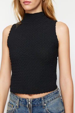 Siyah Dik Yaka Dokulu Kumas Fitted/Vucuda Oturan Esnek Orme Orme Bluz TWOSS24BZ00066 - Trendyolmilla фото 5