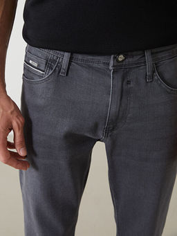 779 Regular Fit Erkek Jean Pantolon