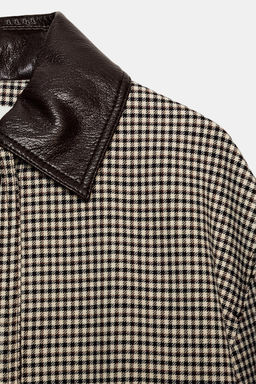 CHAQUETA PATA DE GALLO ACABADOS EFECTO PIEL / Negro / Crudo - Zara фото 9