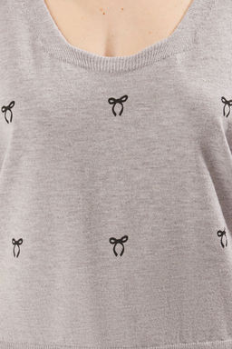 Gri Premium Iplik / Ozel Iplik Kare Yaka Kalp Bask?l? Triko Ince Bluz TWOSS25BZ00307 - Trendyolmilla фото 3