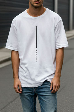 TRENDYOL MAN Siyah Oversize/Genis Kesim Bask?l? %100 Pamuklu T-Shirt TMNSS23TS00261