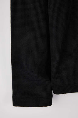 Siyah Loose Fit Dokulu Yaka Cizgi Detayl? Fermuarl? Polo Yaka T-shirt TMNSS26PO00003 - Trendyolmilla фото 3