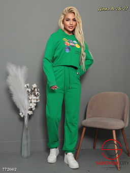 Женский спортивный костюм