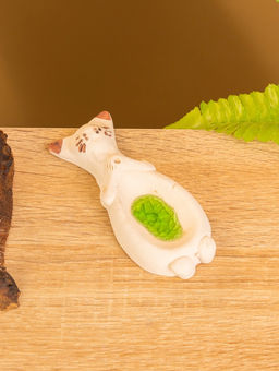 Подставка под благовония «Спящий кот», 11×4.5×1.5 см, керамика, бежевая