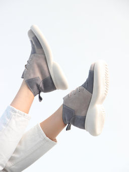 Ботинки 305.927be.Ваниль серый замша/байка