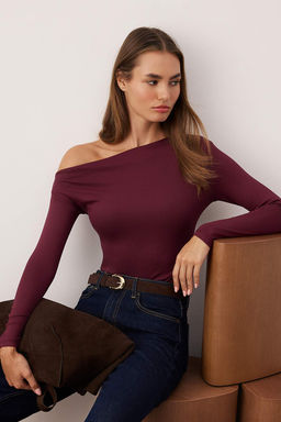 Murdum Premium Yumusak Kumasl? Fitted/Vucuda Oturan Kay?k Yaka Orme Bluz TWOAW24BZ00227