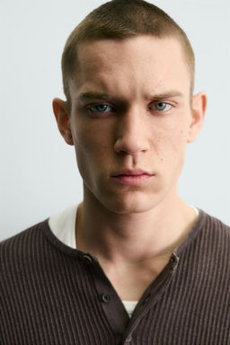 HENLEY NECK TEXTURED JUMPER - Zara фото 8
