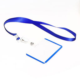 Бейдж - карман горизонтальный пластиковый, внешний размер 100×68 мм, внутренний размер 85×54 мм, лента 80×1.2 см, синий