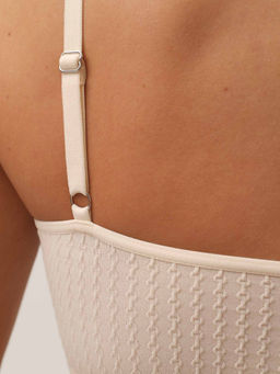 Топ женский на тонких бретелях с плетением цепочка HOME COLLECTION - Rossoporpora фото 84