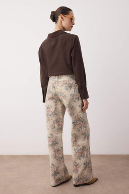 Cok Renkli Cicek Desenli Yuksek Bel Wide Leg Jeans TWOAW26JE00246 - Trendyolmilla фото 4