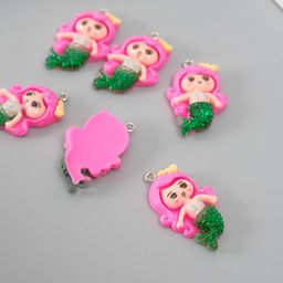 Цена за 6 шт. Подвеска для творчества пластик Русалочка с розовыми волосами, 3.42.10.6 см