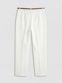 Beli Kemerli Standart Fit Kad?n Pantolon