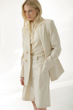 Шорты-бермуды