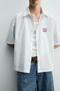 CAMISA BOXY FIT TEXTOS ESTAMPADOS / Blanco / Gris - Zara фото 6