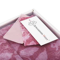 Постельное белье, комплект Евро Макси "Есения"/"Нежный цикламеновый" 6 предметов: пододеяльник 215х240см, евро-простыня 220х240см, 2 наволочки 70х70см, 2 наволочки 50х70см - "французский кант", сатин 108г/м2, хлопок 100%, подарочная коробка 50х36,5х7