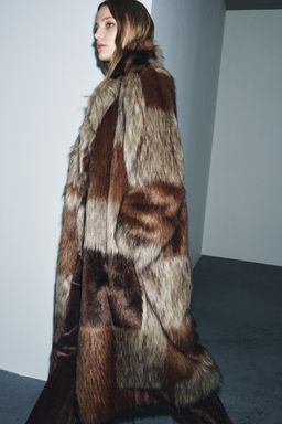 PATCHWORK FAUX FUR COAT ZW COLLECTION LIMITED EDITION - Zara фото 4