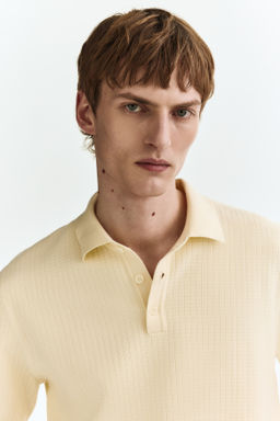 Polo en punto texturizado Regular Fit - H&m фото 9