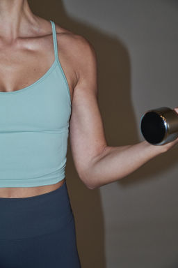 Top de deporte seamless con DryMove - H&m фото 7