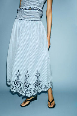 EMBROIDERED CHECK MIDI SKIRT - Zara фото 2