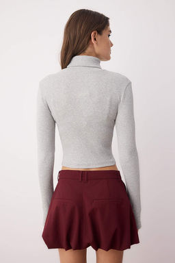 Gri Fitted/Vucuda Oturan Bal?kc? Yaka Parmak Detayl? Fitilli Esnek Orme Bluz TWOAW21BZ0071