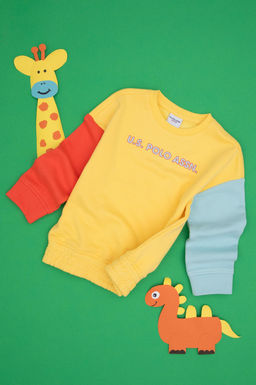 Желтый свитшот для девочки Неожиданная скидка в корзине