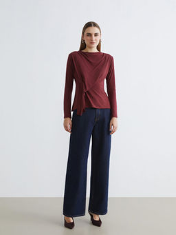 D?k?ml? Yaka B?zg?l? Bluz