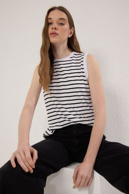 TRENDYOLMILLA Siyah Cizgili Regular/Normal Kal?p V Yaka Orme Atlet TWOSS25AL00033  фото 6