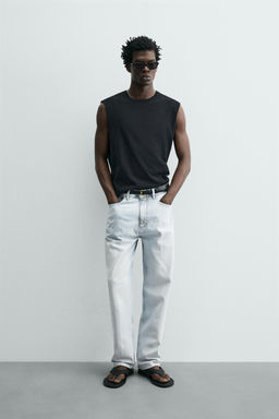 CAMISETA TANK LIGHTWEIGHT RELAXED FIT / Negro