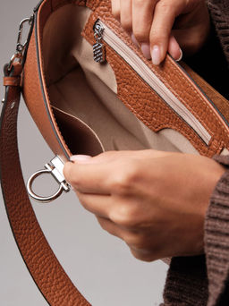 Кожаная сумка Azaro 31049 коричневый камень соло