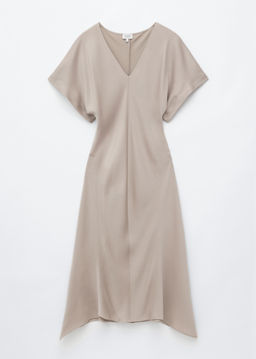 Maxivestido con escote en pico