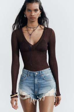 HIGH-WAIST CURVED DENIM SHORTS - Zara фото 2