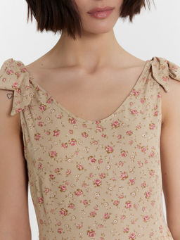 Платье женское бежевое с цветочным принтом